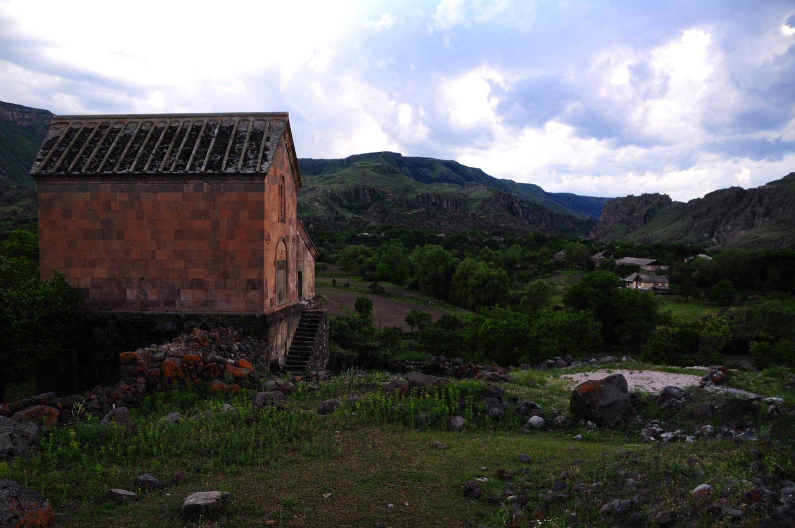 Nakalakevi